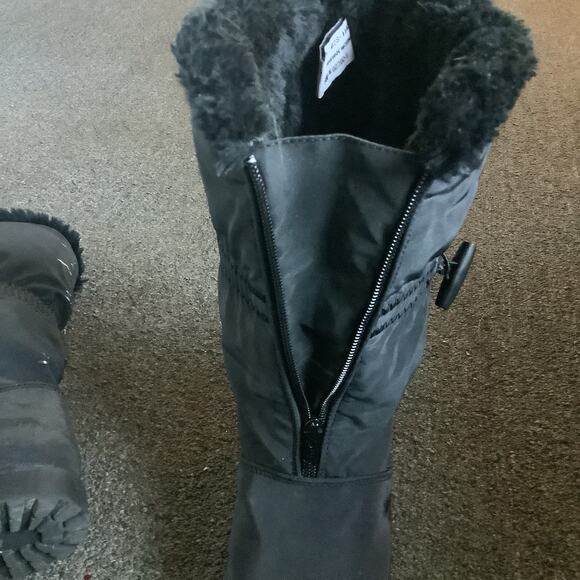 Cabin Creek, Water Resistant Winter Boots Faux Fur 9M - Picture 3 of 5